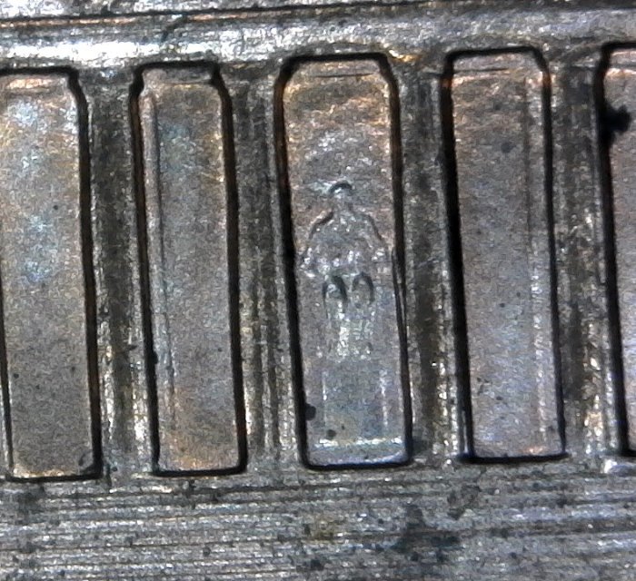 2004-P-Lincoln-Memorial-Cent-WDDR-069-To-The-Right